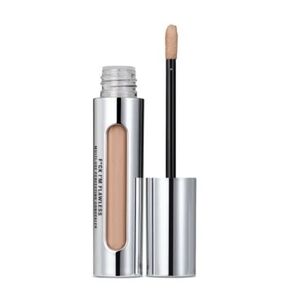 F*ck I’m Flawless IL MAKIAGE multi-use Concealer